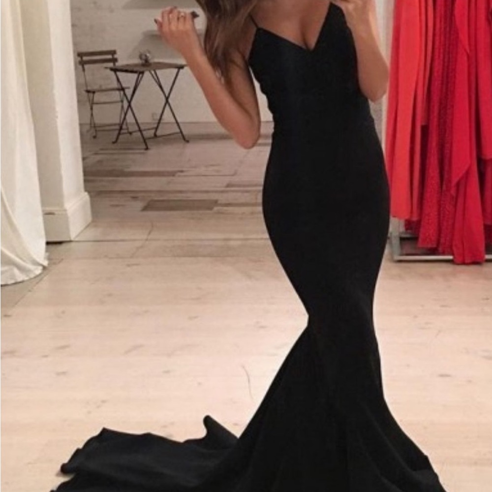 Ladyprom dress new didn’t come with tags Size 4